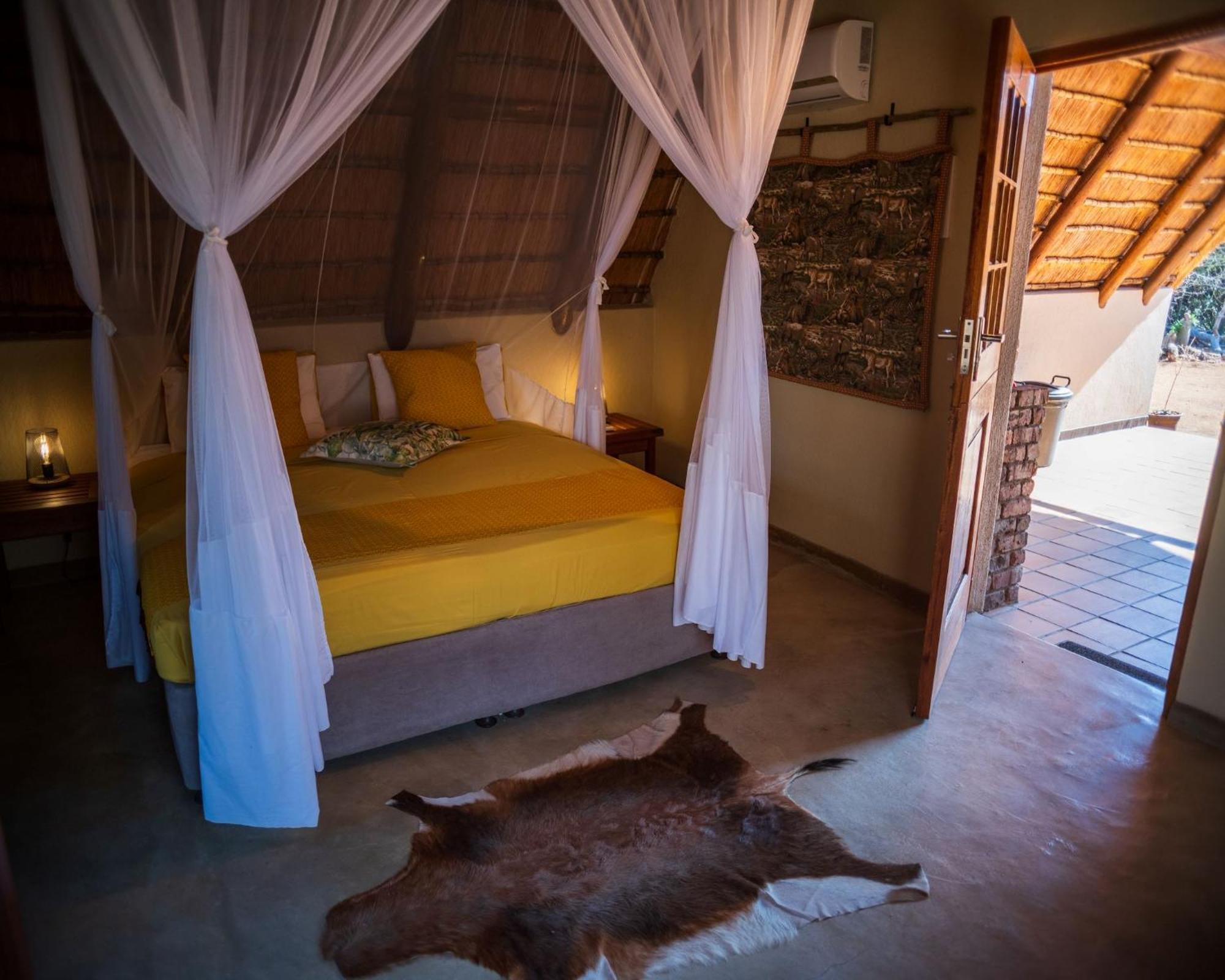 Masorini Bush Lodge & Safari Tents Phalaborwa Exteriör bild